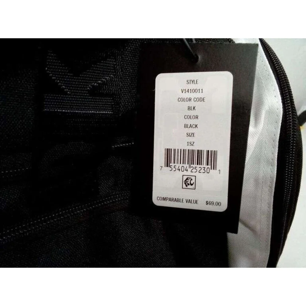 DKNY Black Duffel/Gym Bag - Sports Gym Travel Bag -NWT Gym Black Bag -DKNY Brand